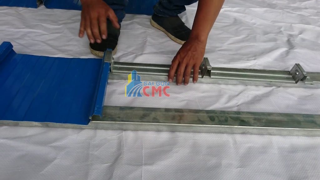 bang-bao-gia-ton-cliplock-sgcmc