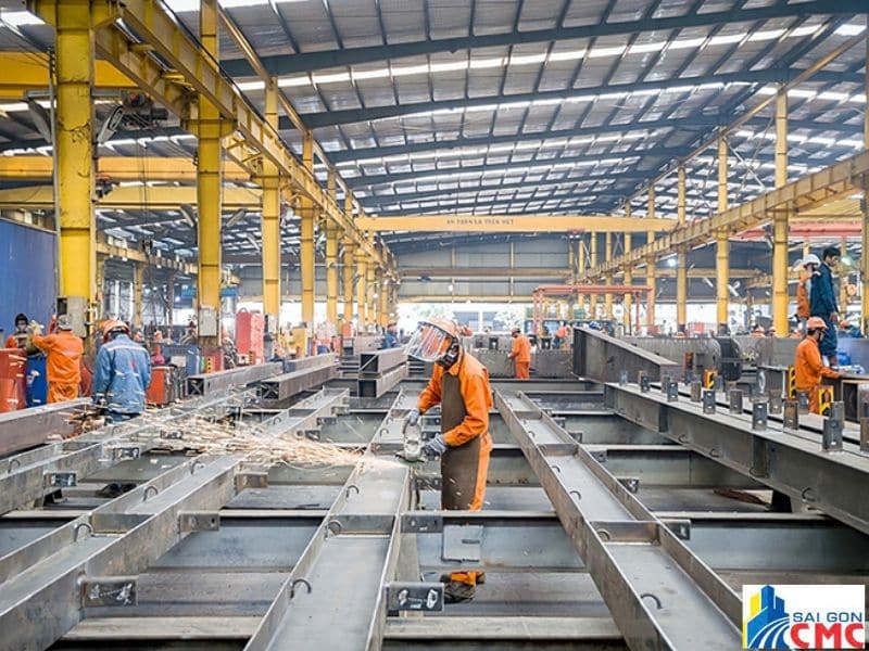 Ứng dụng của thép xây dựng trong công nghiệp nặng và cơ khí chế tạo